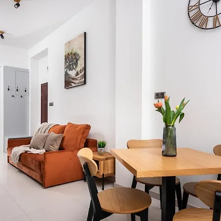 Premium Splendid Old Town Suites - By Upstairs-2