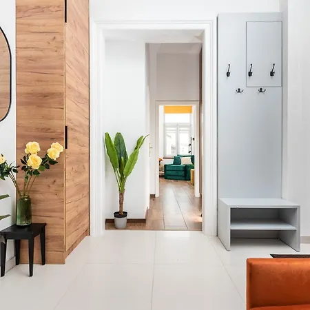 Premium Splendid Old Town Suites - By Upstairs-2